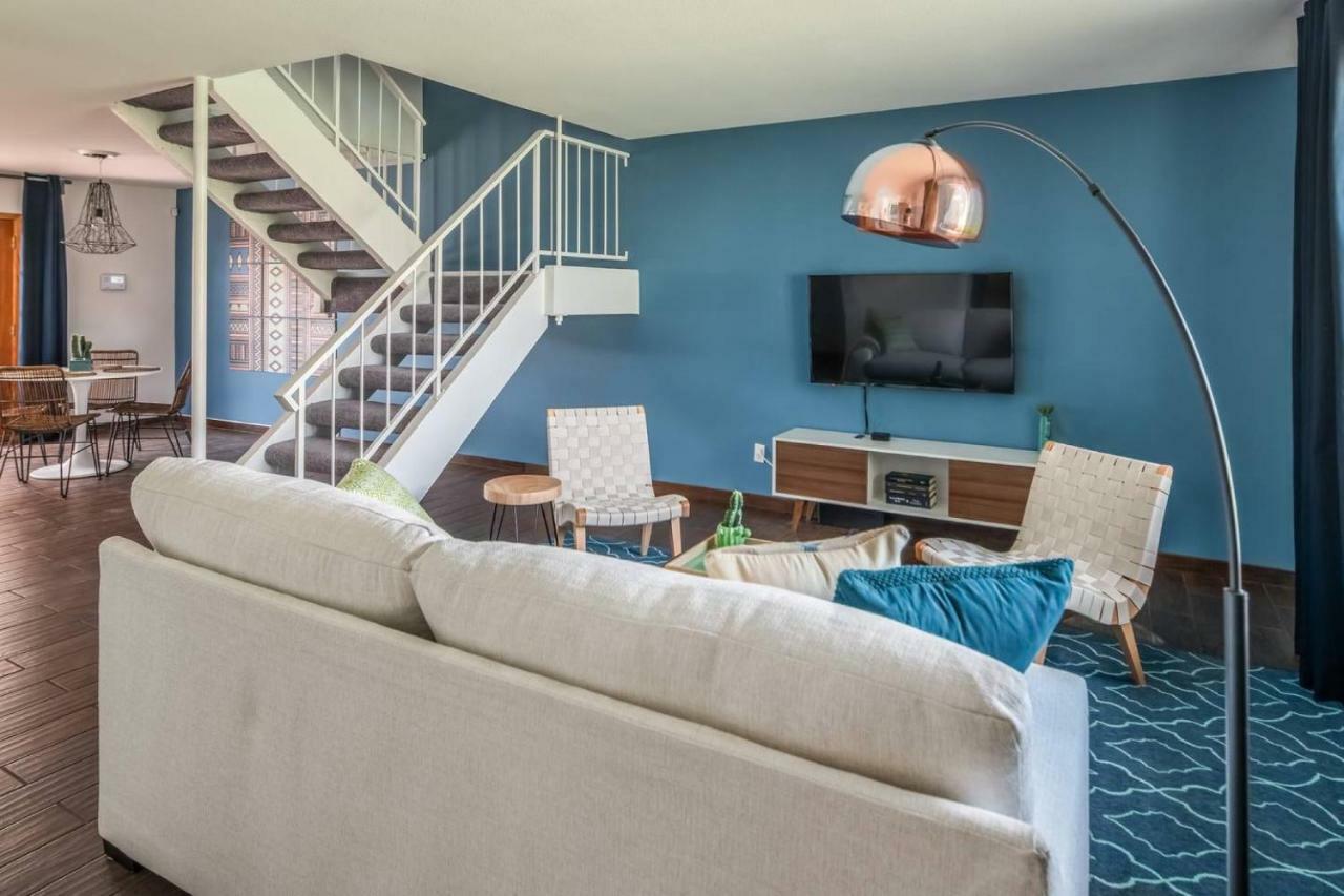 Spacious Townhome By Wanderjaunt Casa de férias *